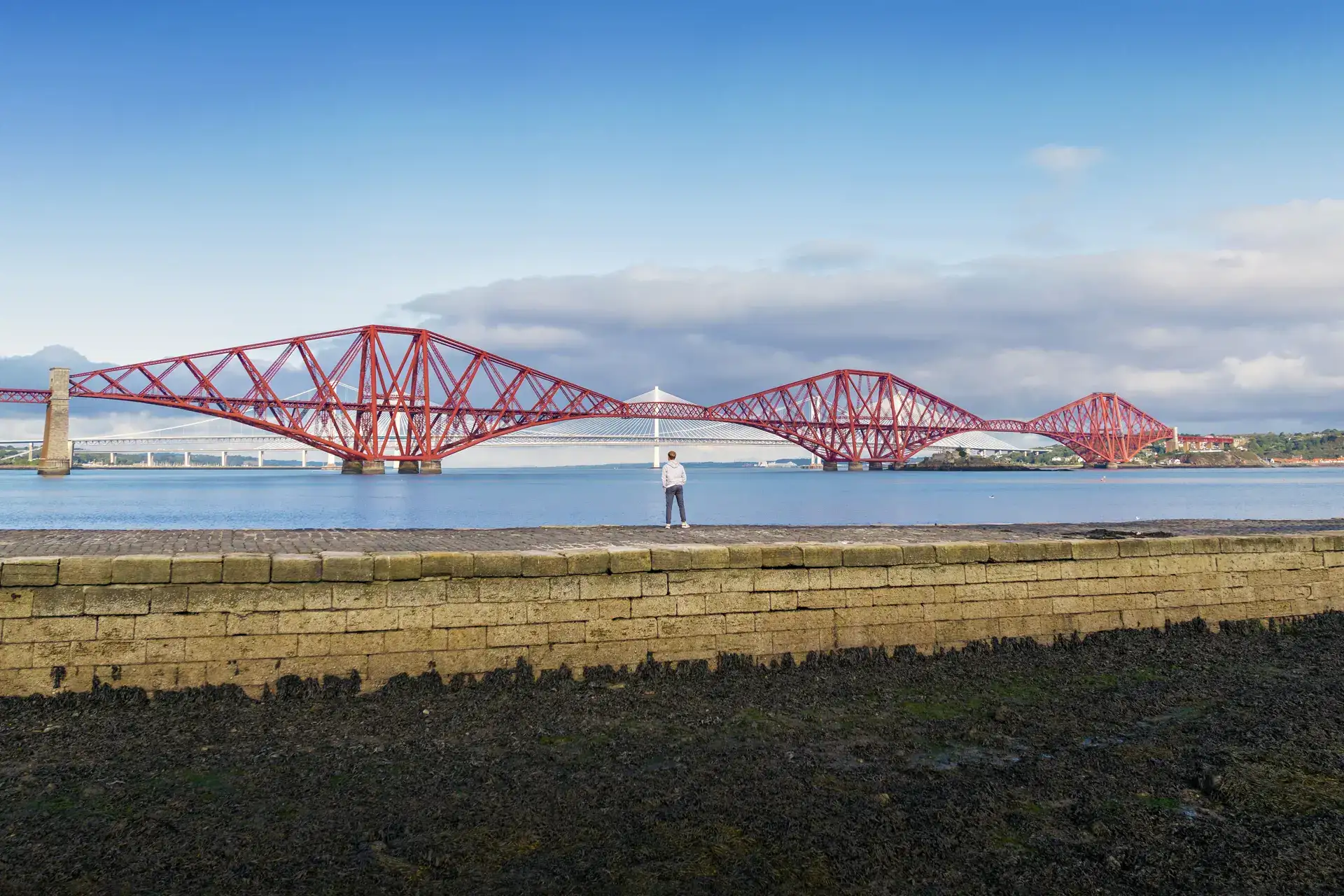 Background image - Visitscotland Forth Bridges 2