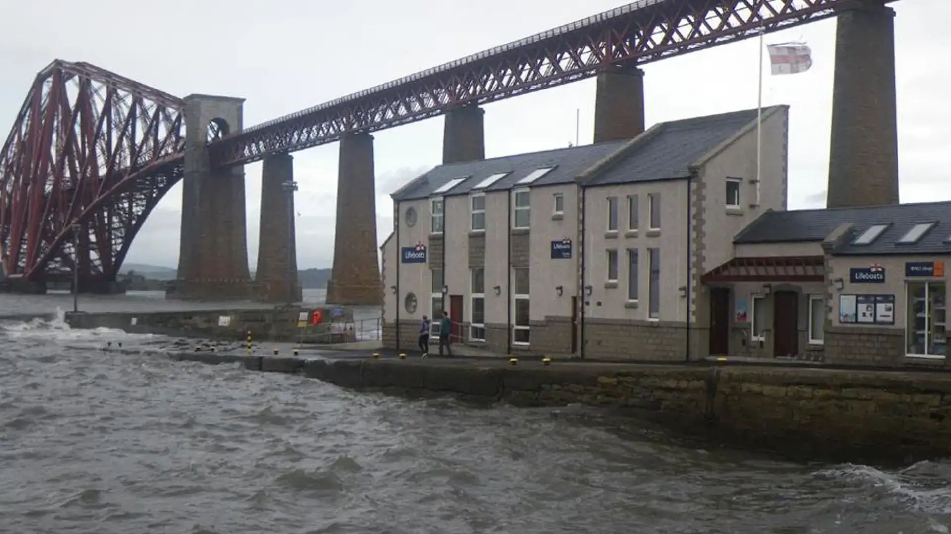 Background image - Queensferry Rnli Lifeboat Station Rnli Queensferry 16X9 2