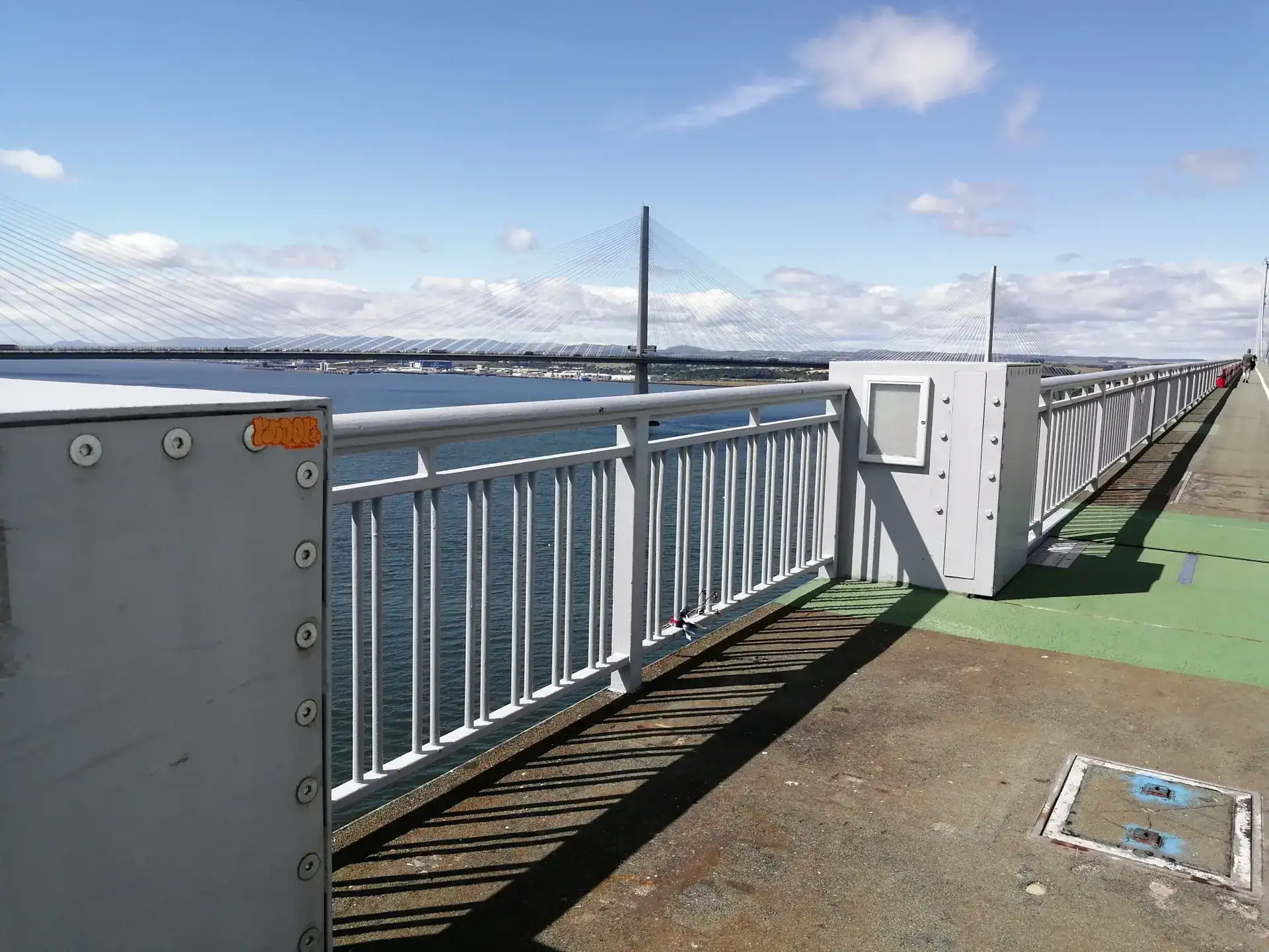 Background image - Forth Road Bridge West South Location Of Coming Sign