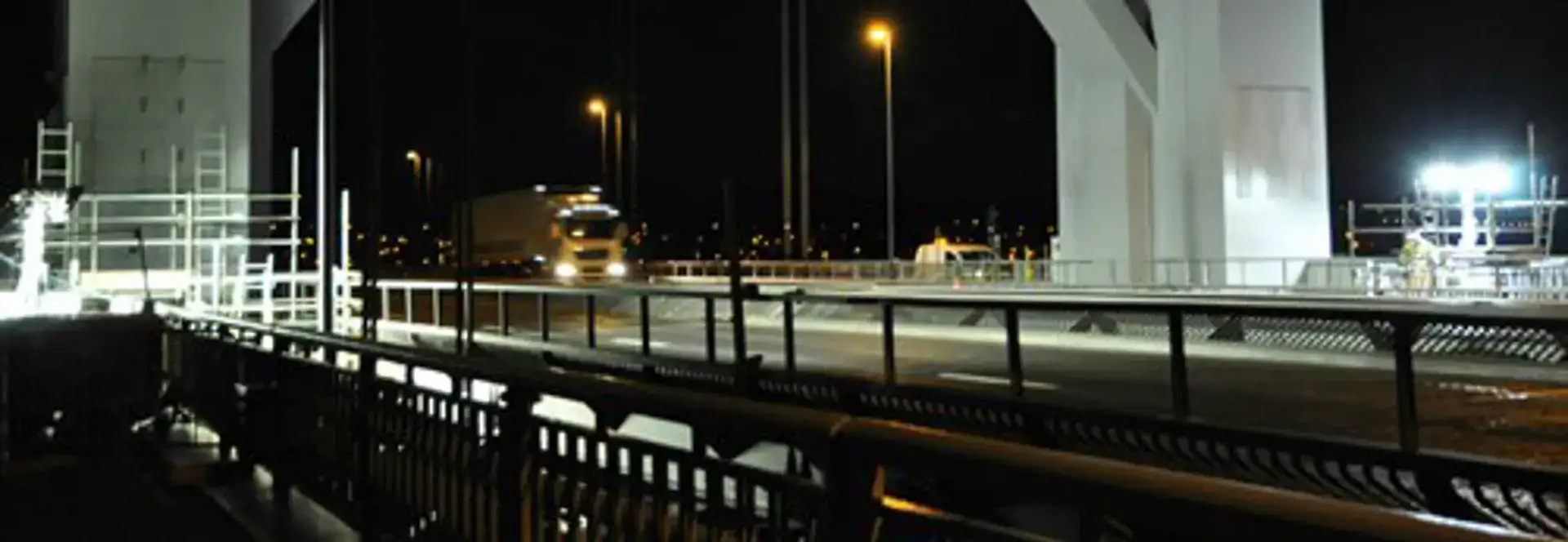 Background image - Hgv Crossing Bridge Pano